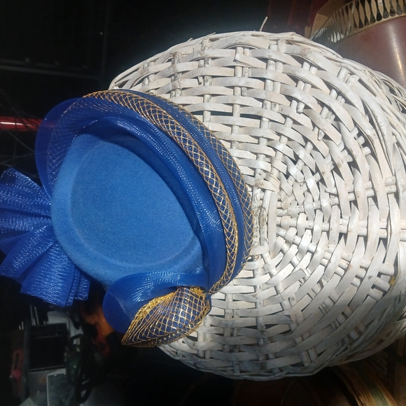 Elegant Blue and Gold Women\'s Fascinator main image 5